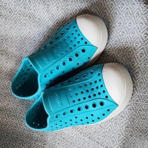 Native shoes slip on waterproof